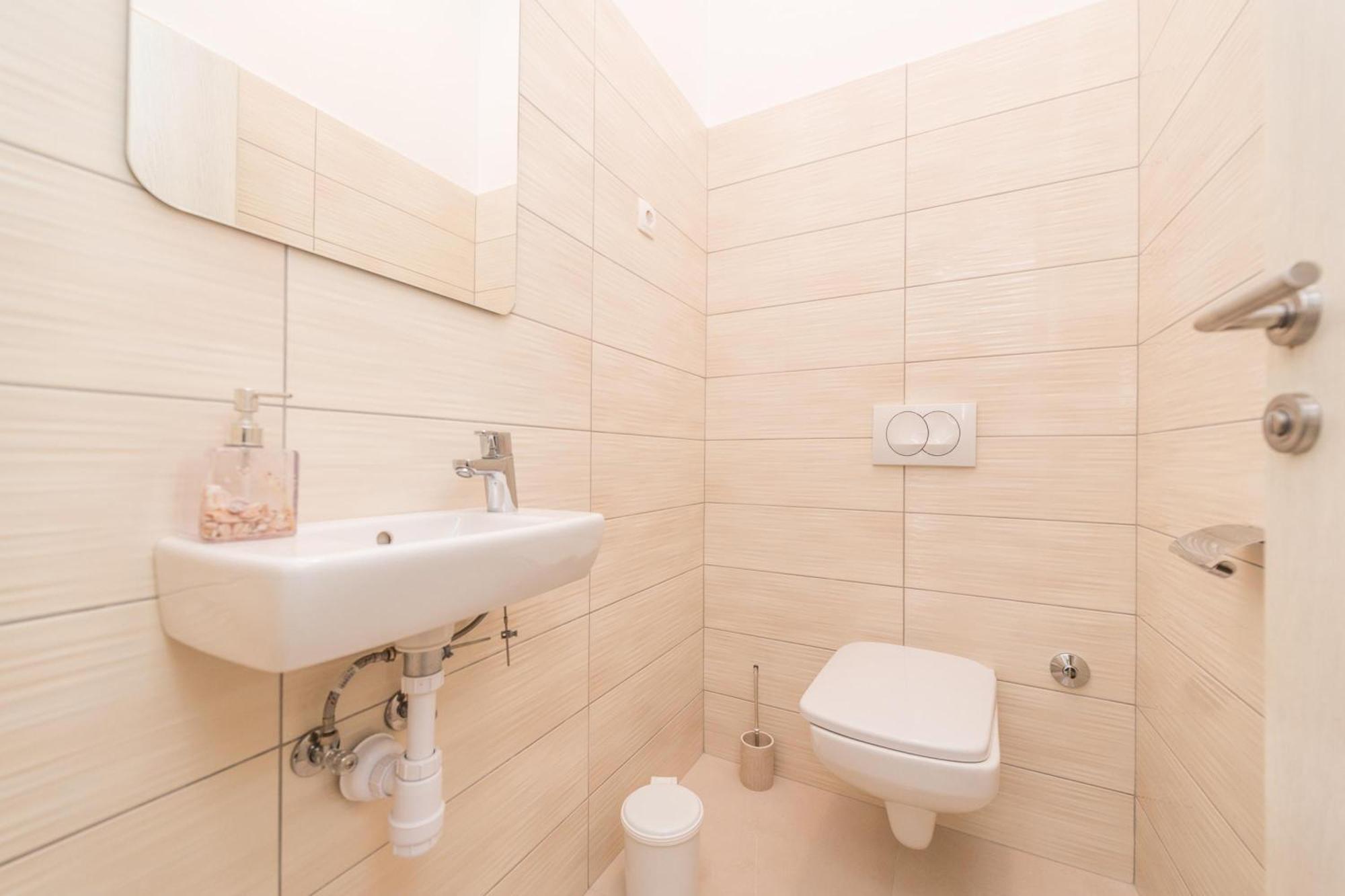 Family Friendly Pool House Ana - Happy Rentals 比比涅 外观 照片