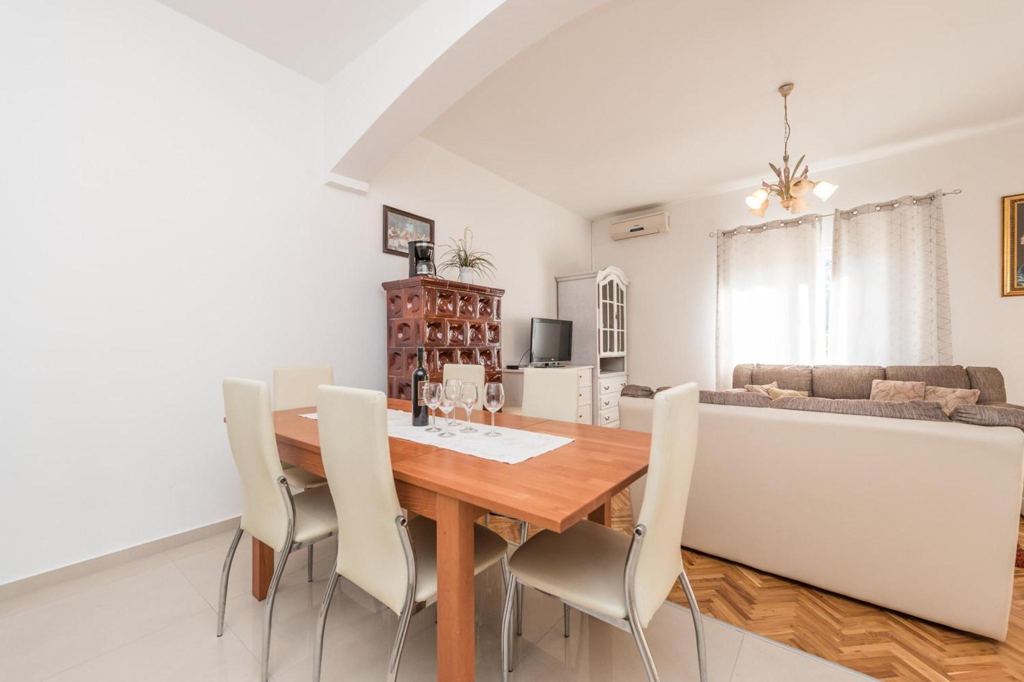 Family Friendly Pool House Ana - Happy Rentals 比比涅 外观 照片